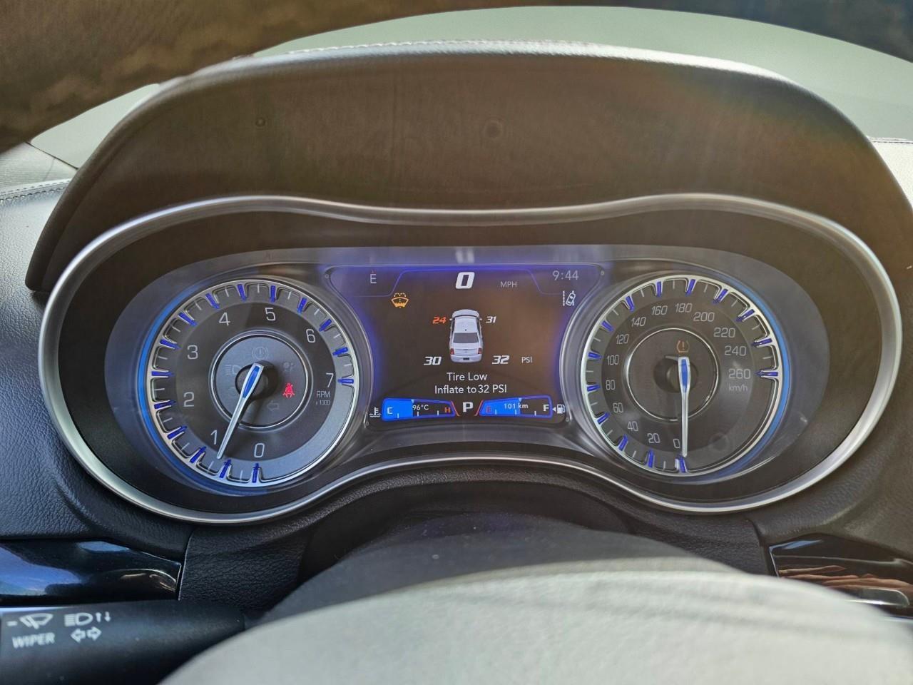 2023 Chrysler 300 C 4dr Rear-Wheel Drive Sedan Photo