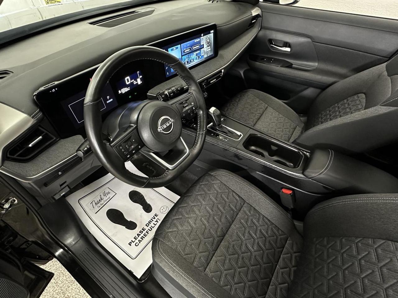 2025 Nissan Kicks SV Photo