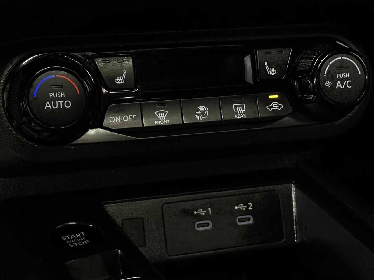 2025 Nissan Kicks SV Photo