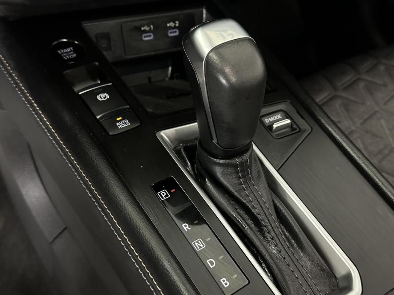 2025 Nissan Kicks SV Photo