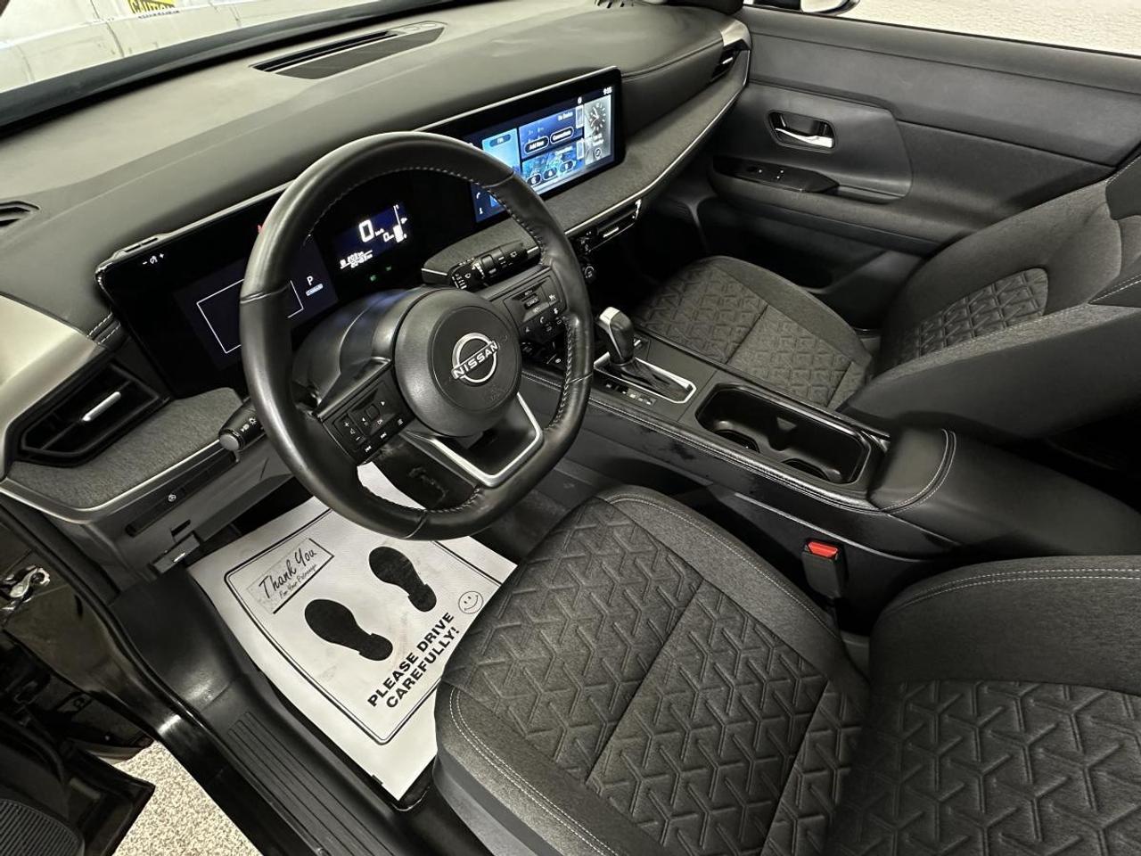2025 Nissan Kicks SV - PREMIUM/AWD/PANO/DIRECT OFF 1 OWNER LEASE Photo