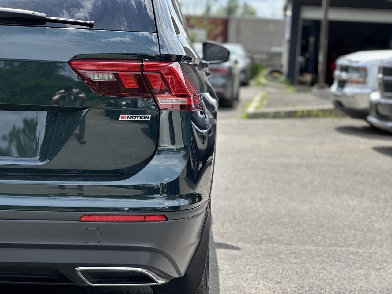 2019 Volkswagen Tiguan *RARE GREEN ON WHITE INTERIOR* NEW BRAKES* Photo