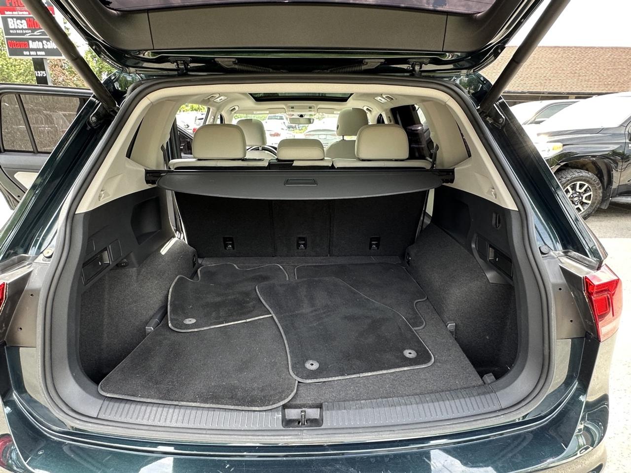 2019 Volkswagen Tiguan *RARE GREEN ON WHITE INTERIOR* NEW BRAKES* Photo