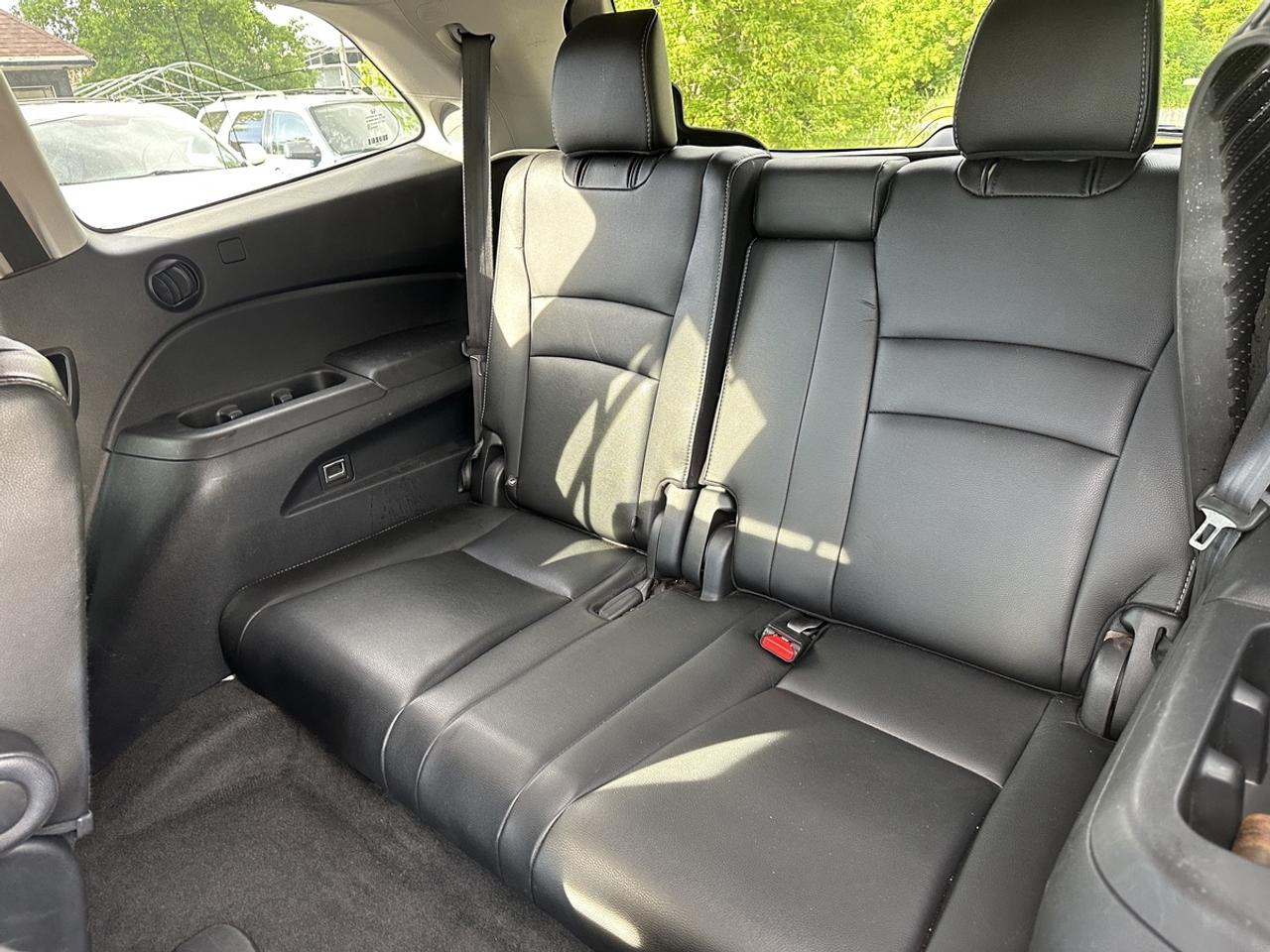 2017 Honda Pilot Touring Photo