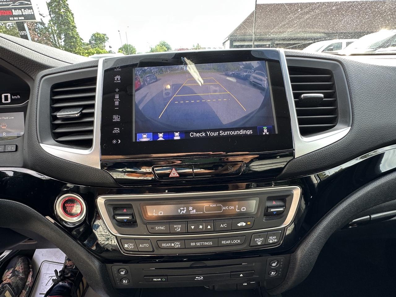 2017 Honda Pilot Touring Photo