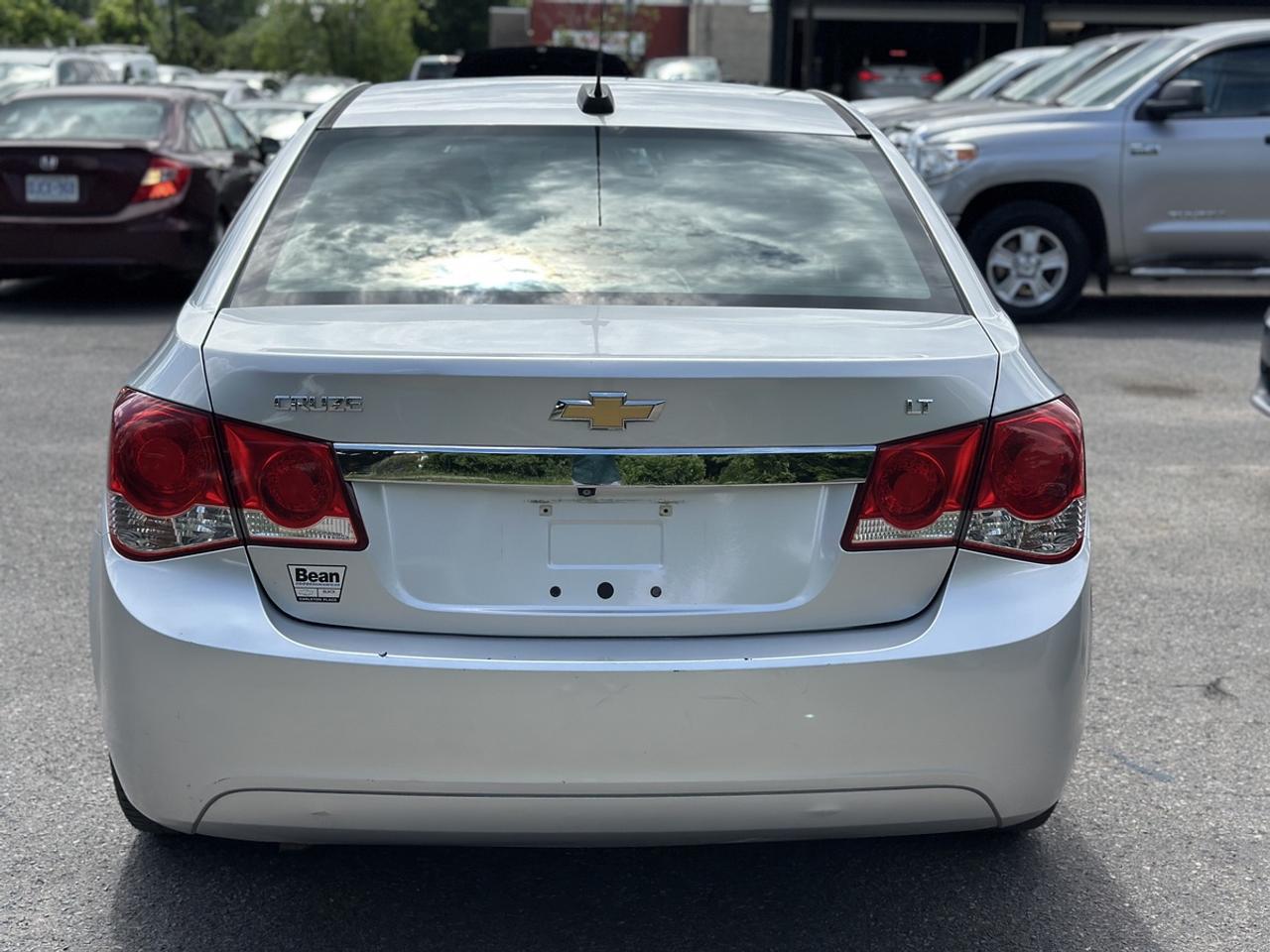 2015 Chevrolet Cruze 1LT Photo
