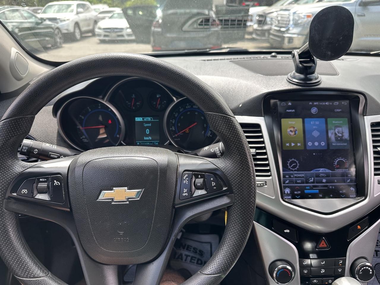 2015 Chevrolet Cruze 1LT Photo