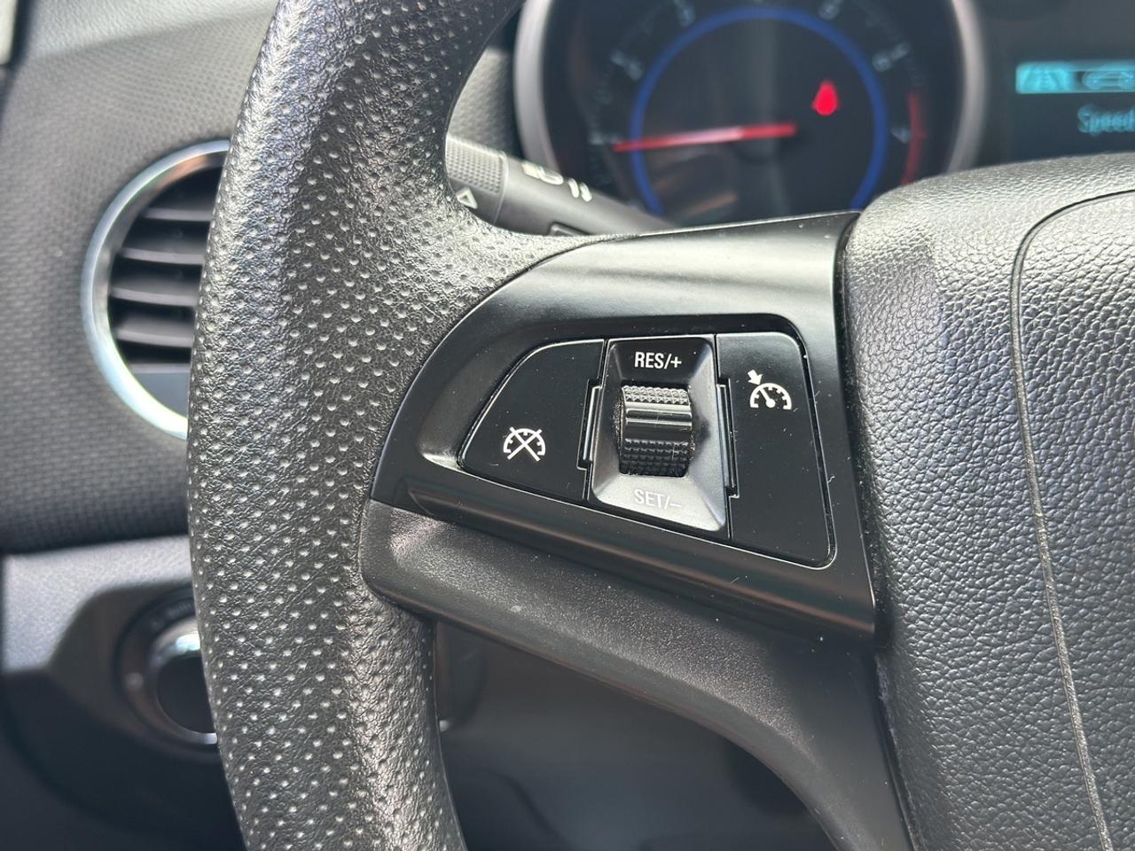 2015 Chevrolet Cruze 1LT Photo