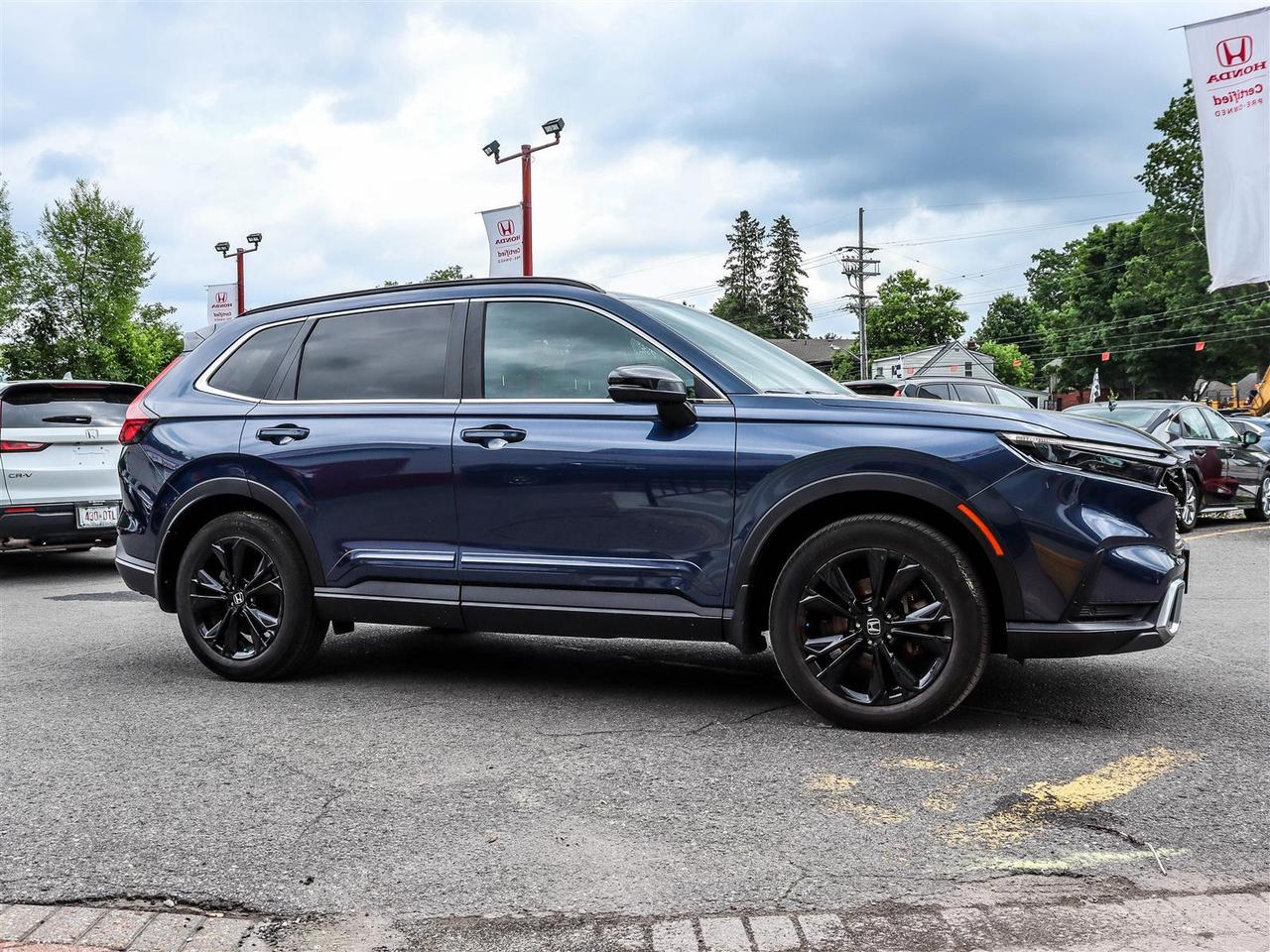 2023 Honda CR-V Hybrid Touring LEATHER NAVI SUNROOF Photo
