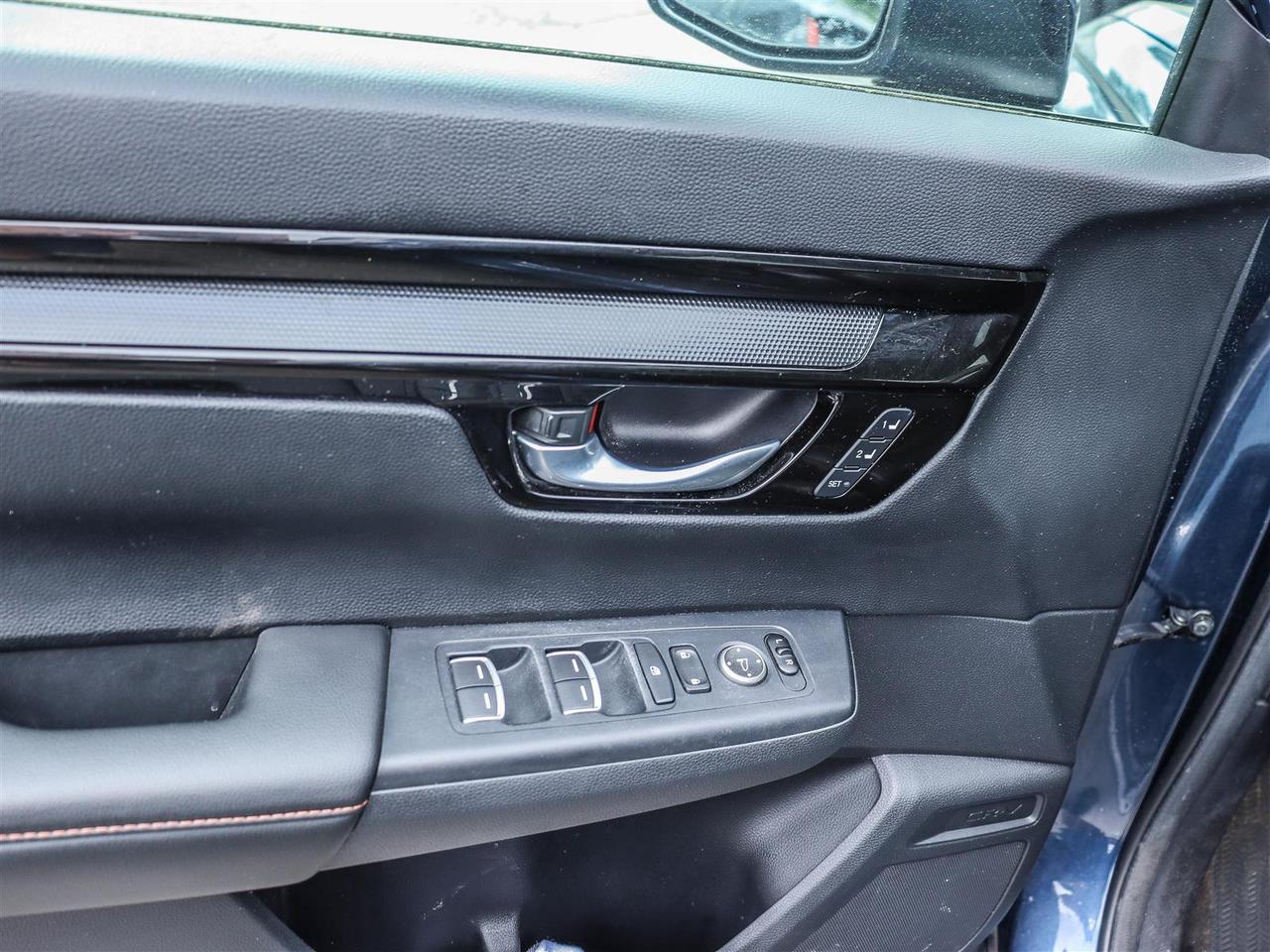 2023 Honda CR-V Hybrid Touring LEATHER NAVI SUNROOF Photo