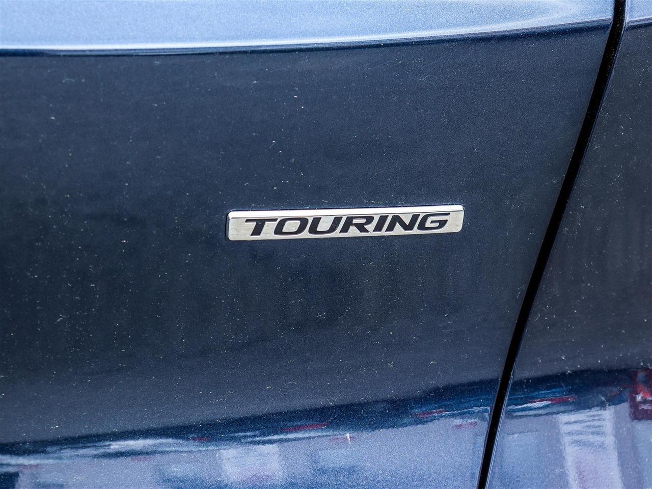 2023 Honda CR-V Hybrid Touring LEATHER NAVI SUNROOF Photo