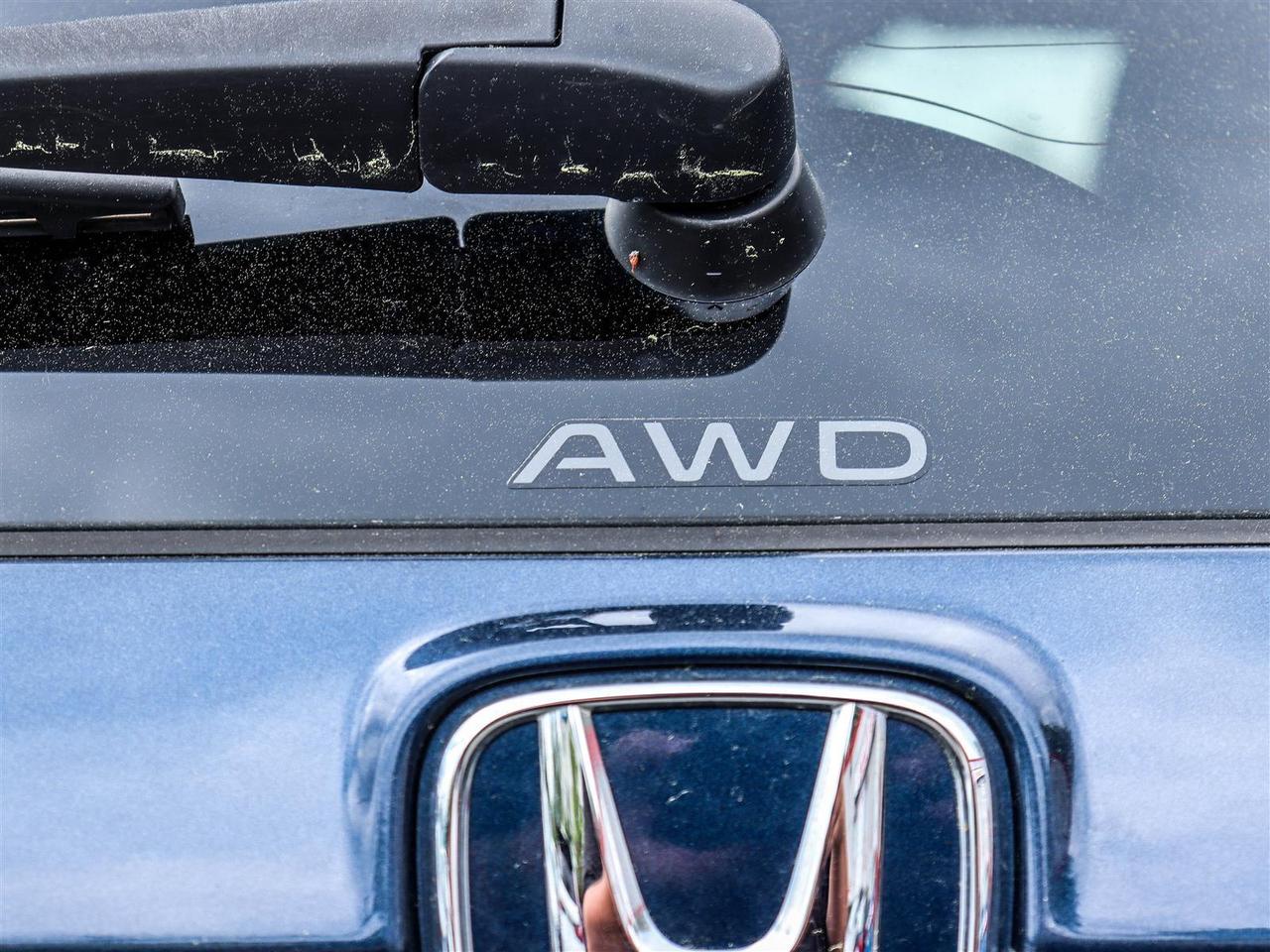 2023 Honda CR-V Hybrid Touring LEATHER NAVI SUNROOF Photo