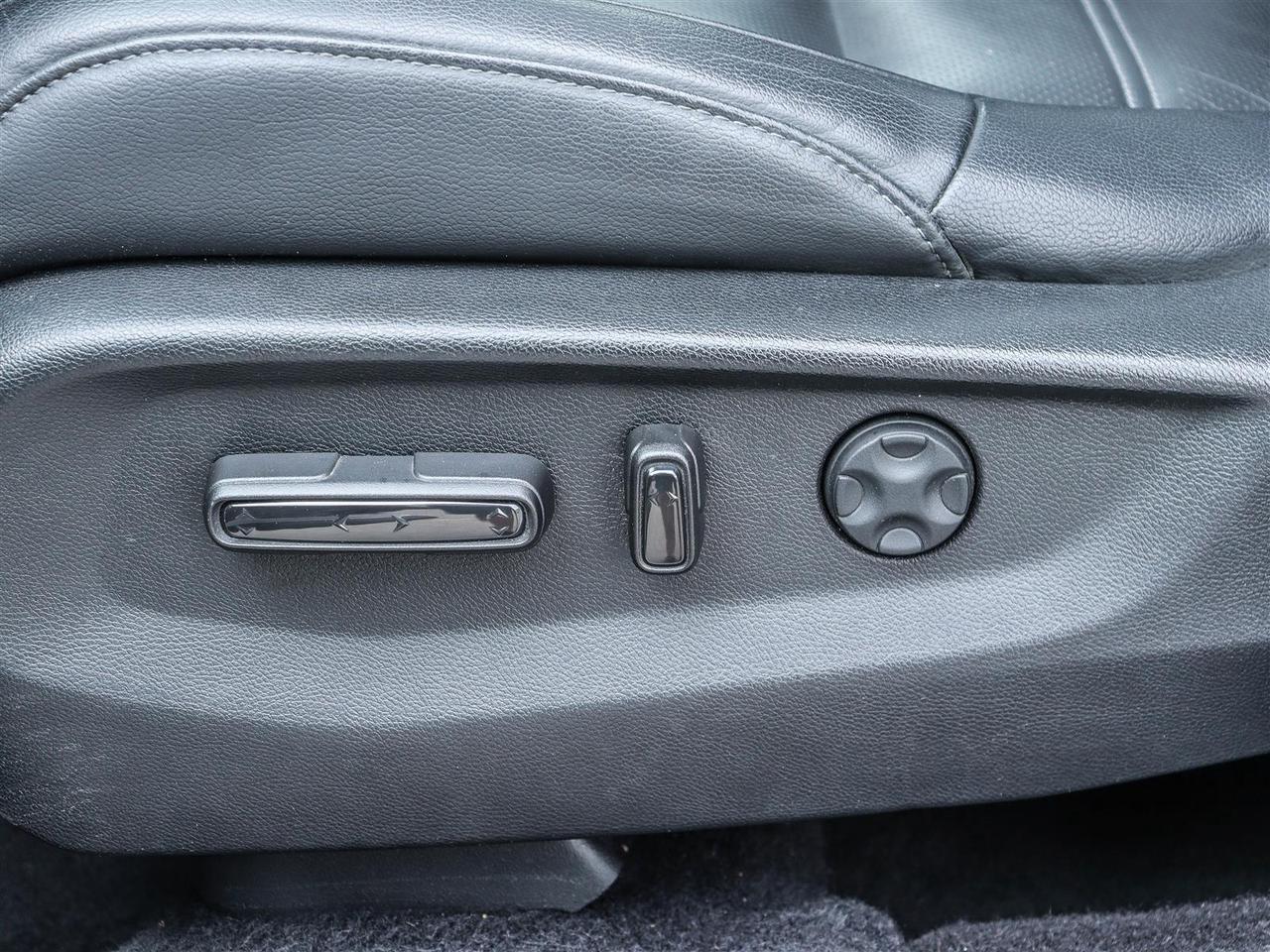 2019 Honda CR-V Touring LEATHER NAVI SUNROOF Photo