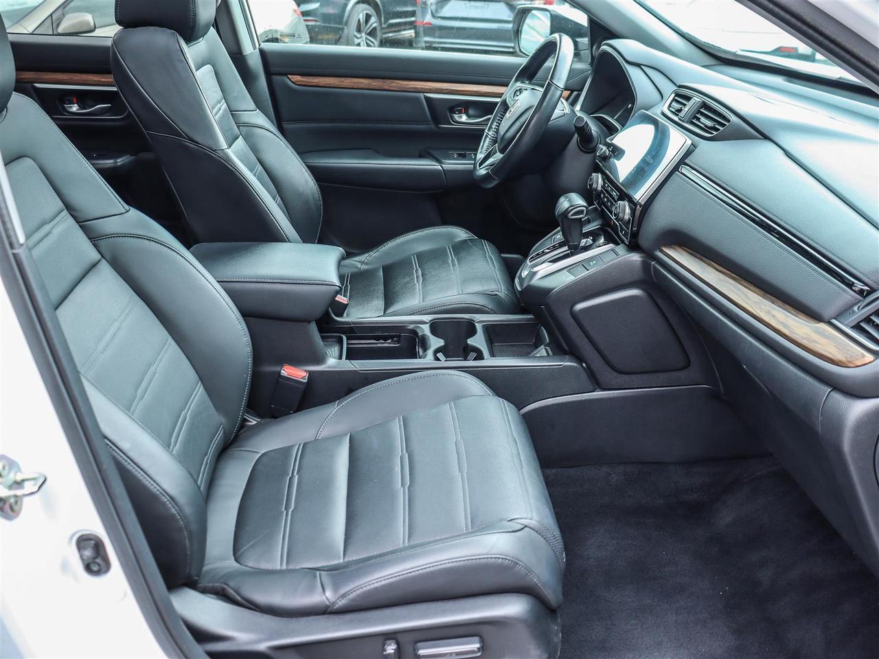 2019 Honda CR-V Touring LEATHER NAVI SUNROOF Photo