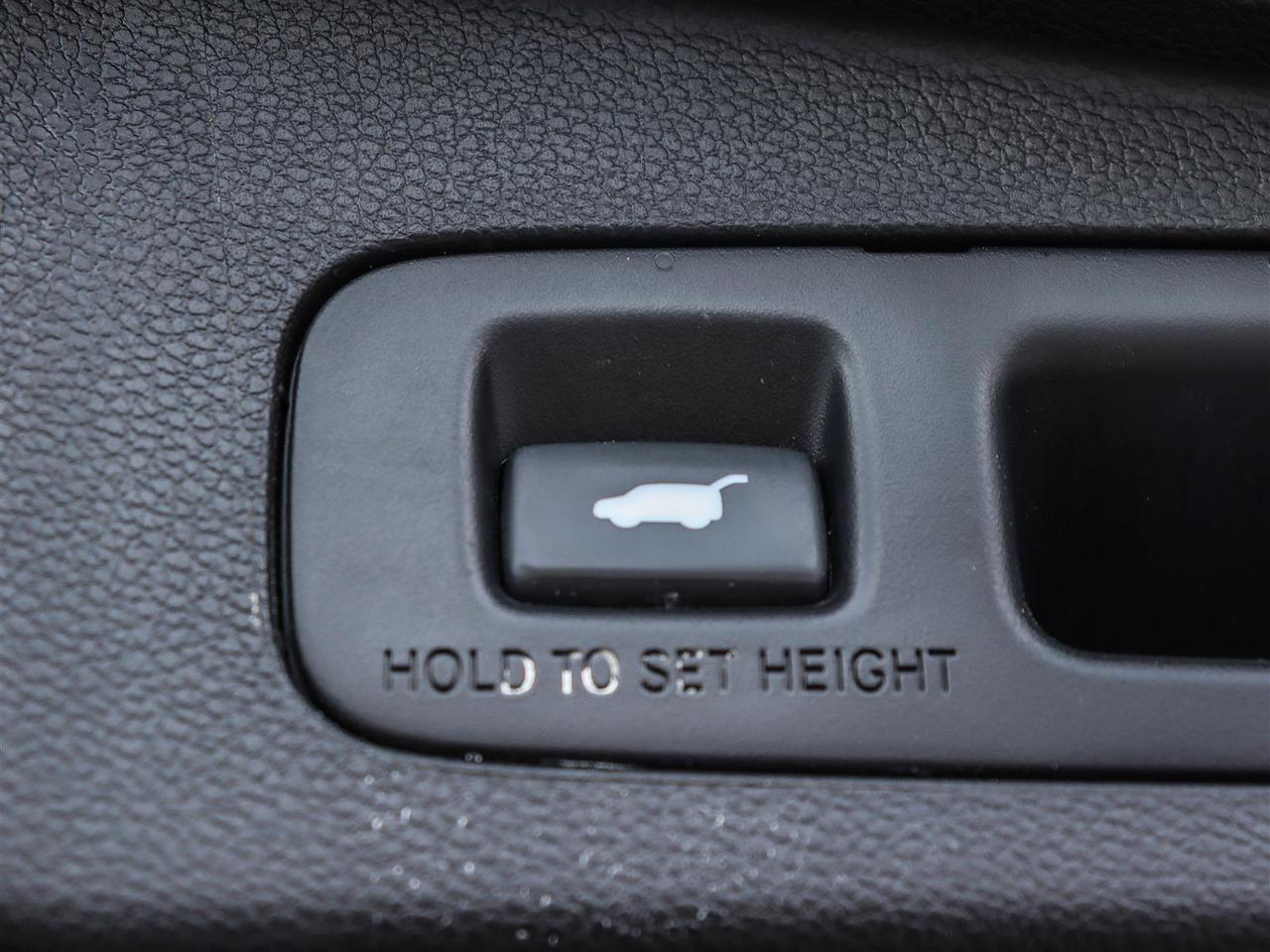 2019 Honda CR-V Touring LEATHER NAVI SUNROOF Photo