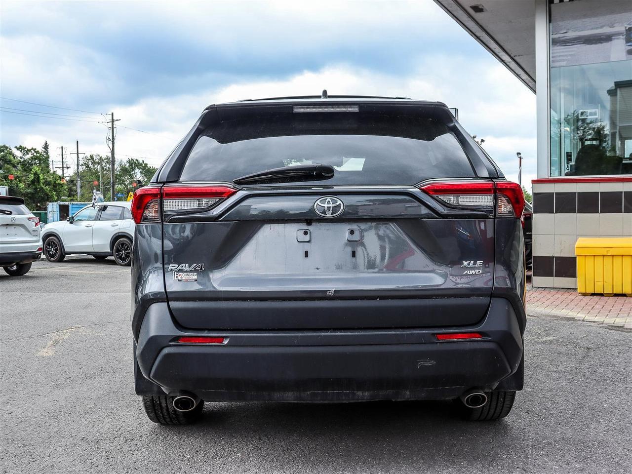 2022 Toyota RAV4 XLE SUNROOF BLUETOOTH APPLE CARPLAY Photo