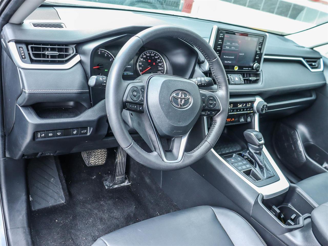 2022 Toyota RAV4 XLE SUNROOF BLUETOOTH APPLE CARPLAY Photo