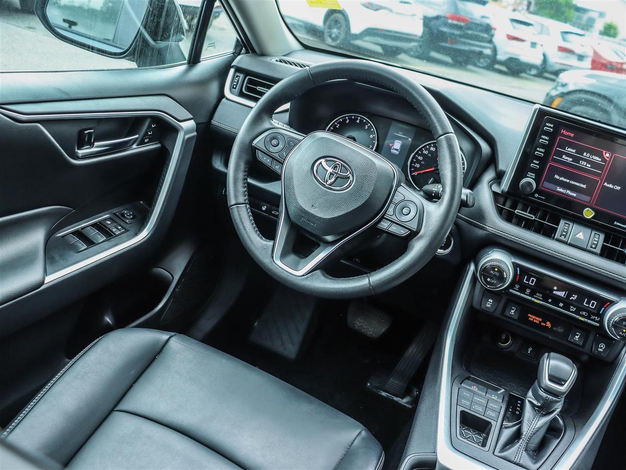 2022 Toyota RAV4 XLE SUNROOF BLUETOOTH APPLE CARPLAY Photo