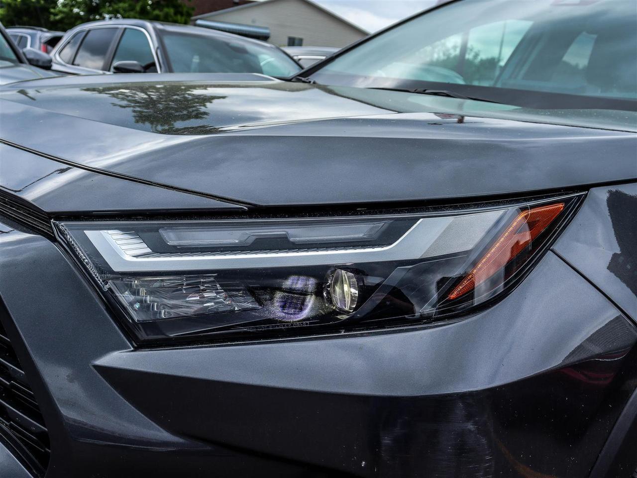 2022 Toyota RAV4 XLE SUNROOF BLUETOOTH APPLE CARPLAY Photo