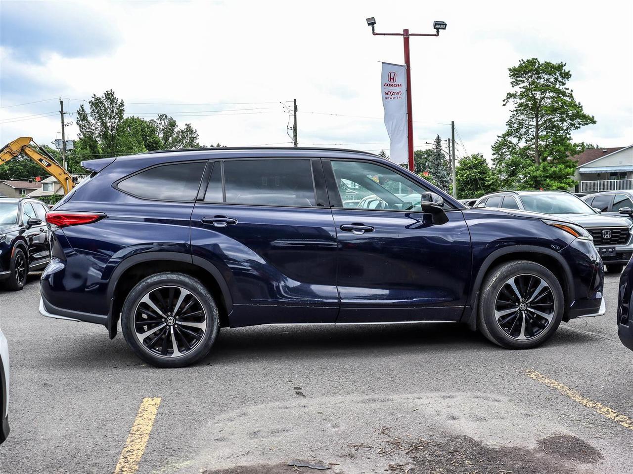 2021 Toyota Highlander XSE SUNROOF LEATHER Photo
