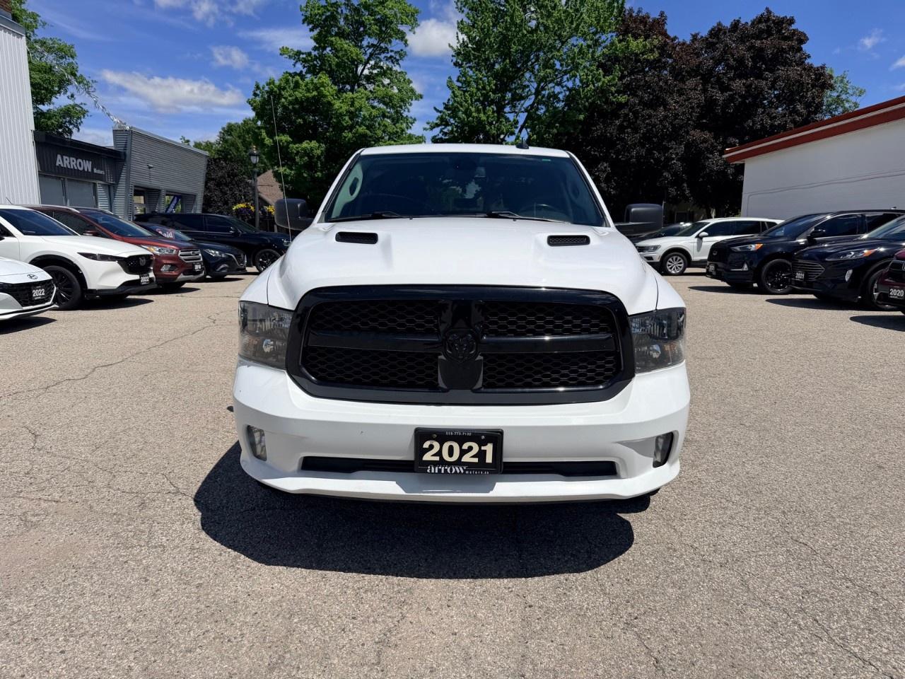 2021 RAM 1500 Classic EXPRESS 4X4 CREW CAB 5'7" BOX Photo
