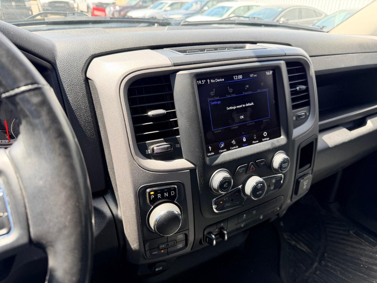 2021 RAM 1500 Classic EXPRESS 4X4 CREW CAB 5'7" BOX Photo