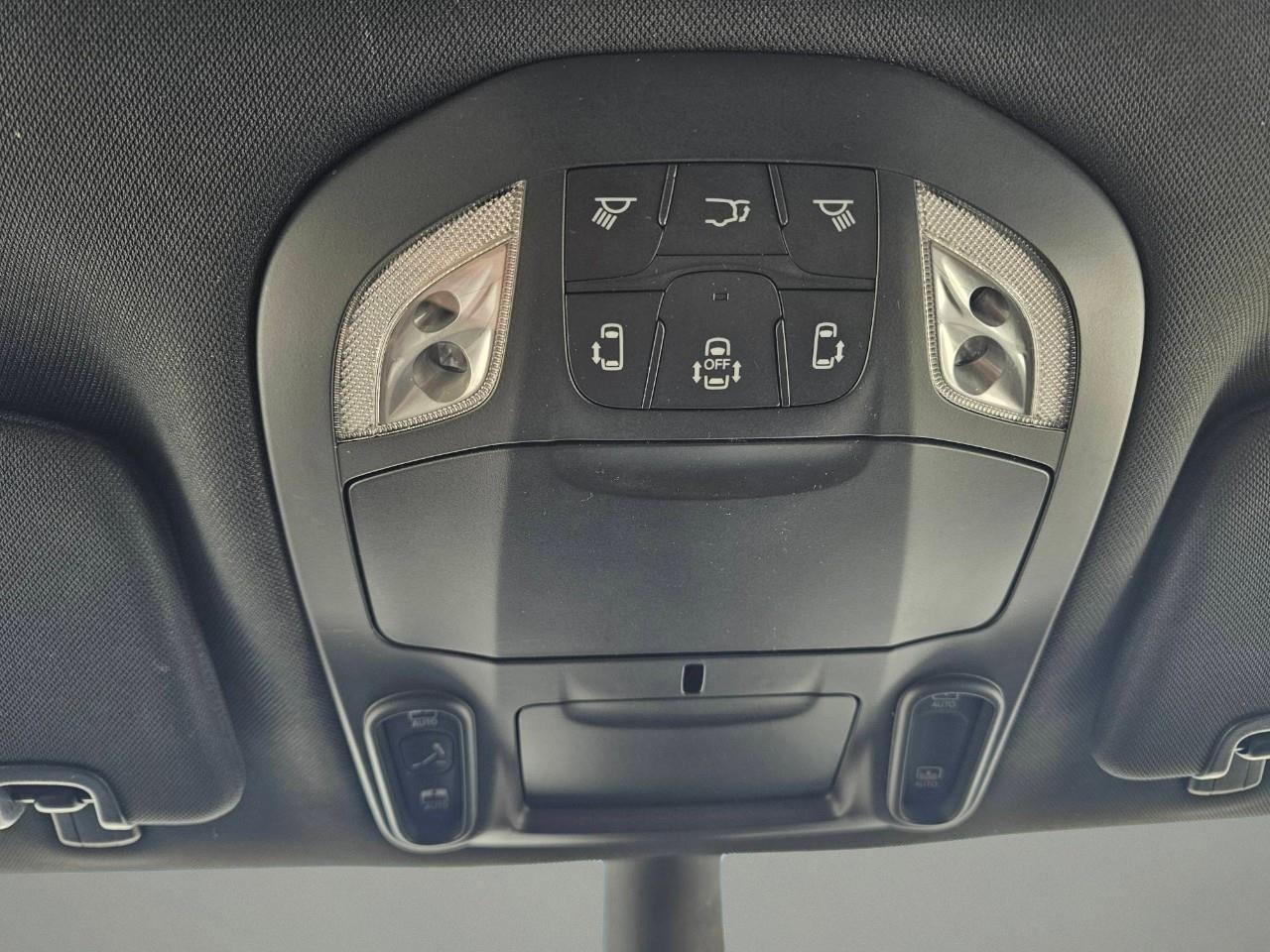 2024 Chrysler Pacifica Touring-L Front-Wheel Drive Passenger Van Photo