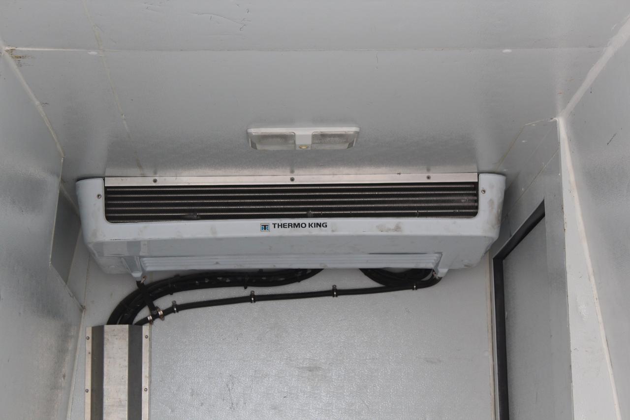 2020 Mercedes-Benz Sprinter Cargo Van 3500 - "THERMO KING REFRIGERATOR - FREEZER UNIT" Photo