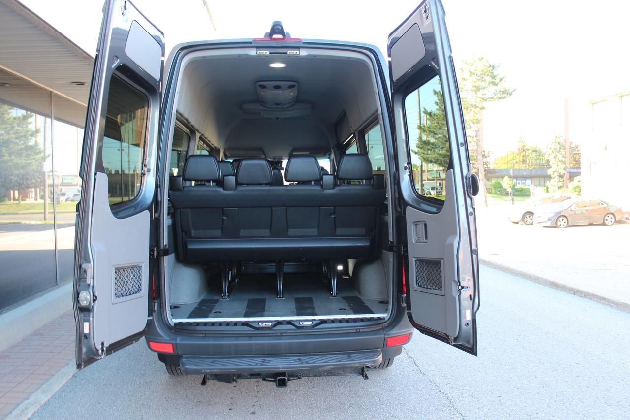 2015 Mercedes-Benz Sprinter 12 PASSENGERS - DUAL CLIMATE CONTROL - 3.0L DIESEL Photo4