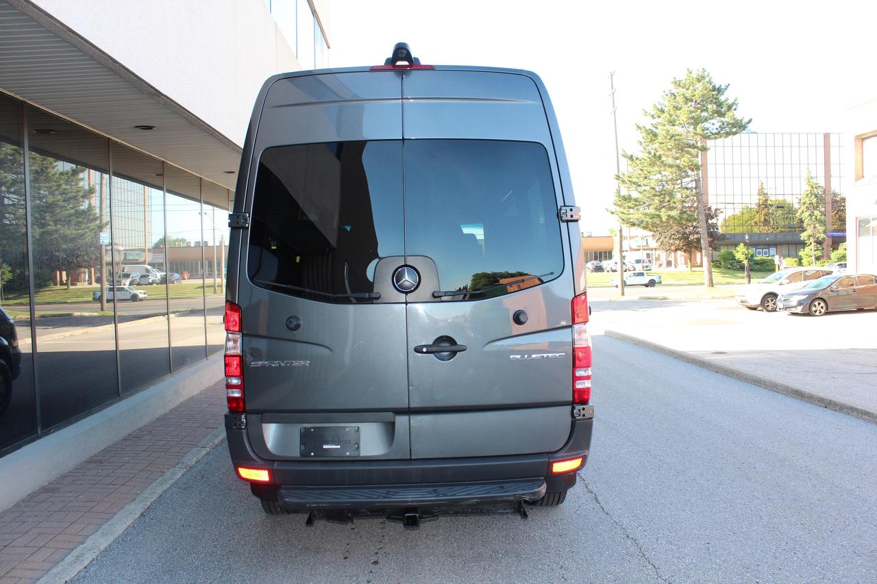 2015 Mercedes-Benz Sprinter 12 PASSENGERS - DUAL CLIMATE CONTROL - 3.0L DIESEL Photo