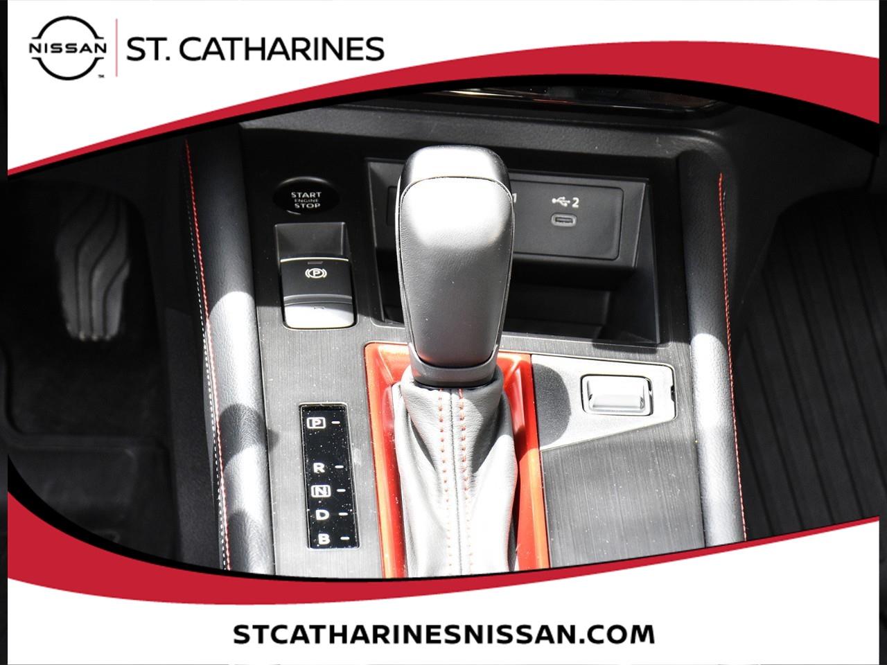 2025 Nissan Kicks SR Photo
