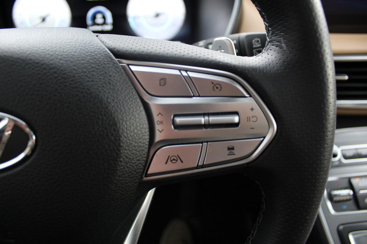 2023 Hyundai Santa Fe Ultimate Calligraphy Photo