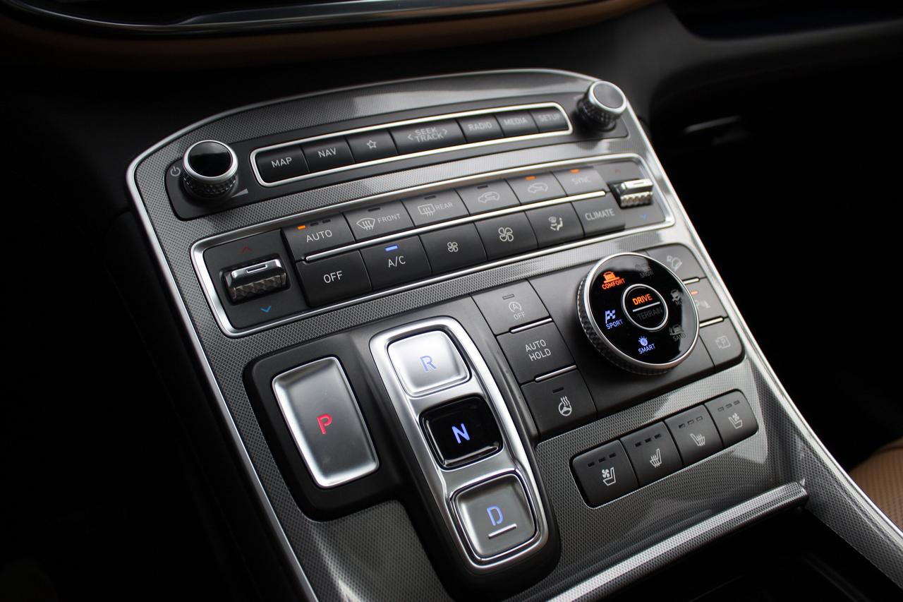 2023 Hyundai Santa Fe Ultimate Calligraphy Photo