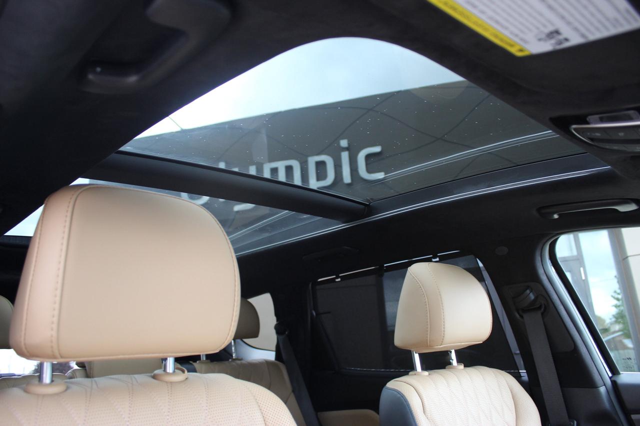 2023 Hyundai Santa Fe Ultimate Calligraphy Photo