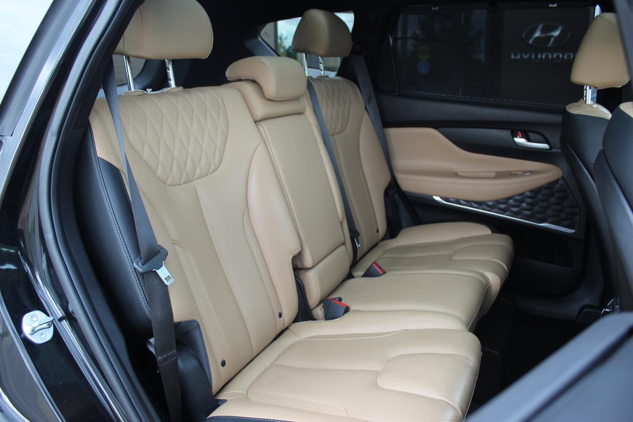 2023 Hyundai Santa Fe Ultimate Calligraphy Photo