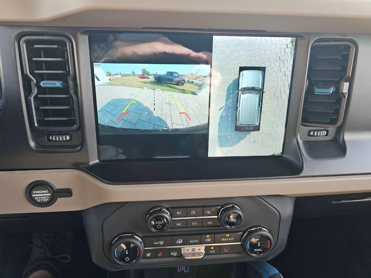 2022 Ford Bronco  Photo