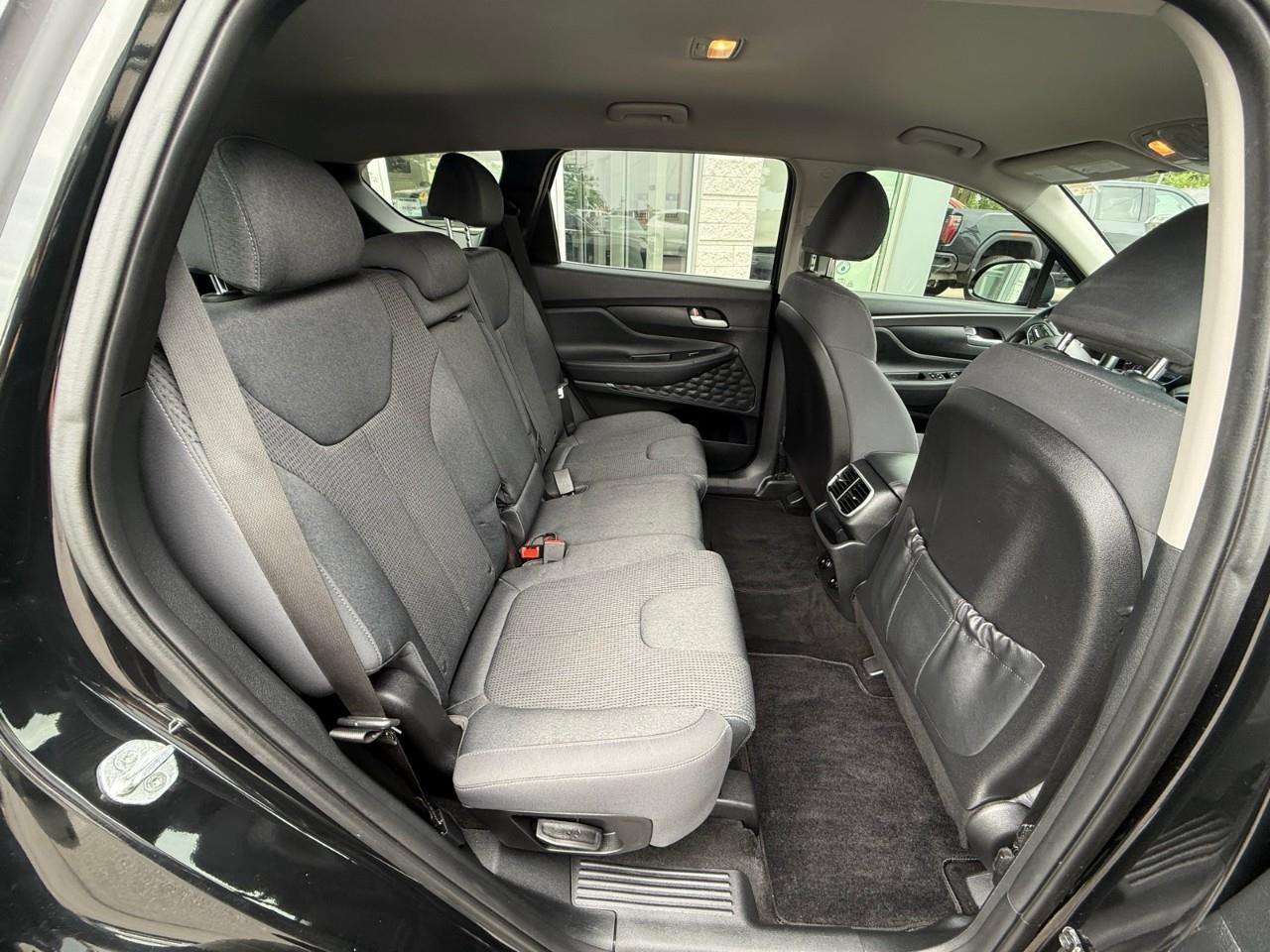2019 Hyundai Santa Fe Essential w/Dark Chrome Accent (A8 4dr Front-Wheel Drive Photo