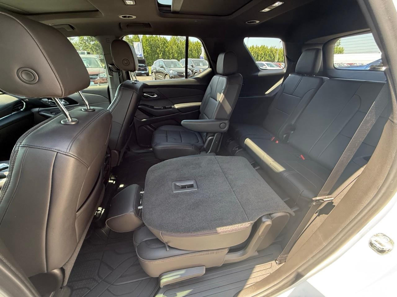2022 Chevrolet Traverse RS All-Wheel Drive Photo