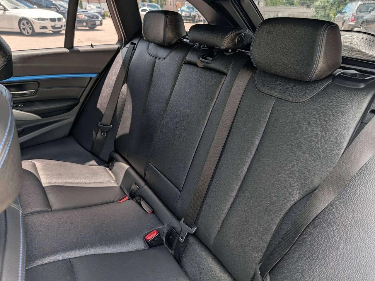 2017 BMW 335i Clean CarFax   Full Dealer Service   2 Keys   MSp Photo