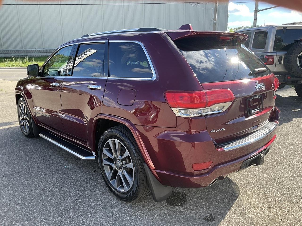 2017 Jeep Grand Cherokee Overland 4WD - LEATHER! NAV! BACK-UP CAM! PANO ROO Photo