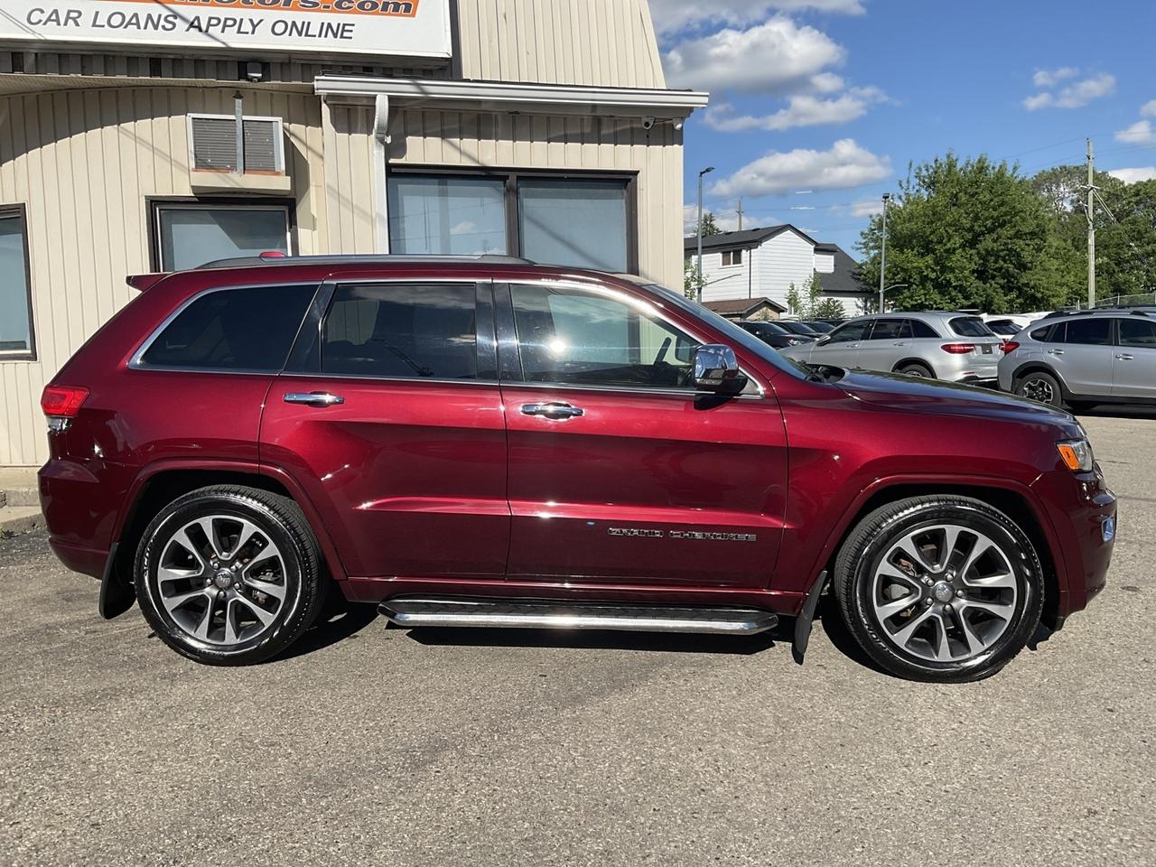2017 Jeep Grand Cherokee Overland 4WD - LEATHER! NAV! BACK-UP CAM! PANO ROO Photo
