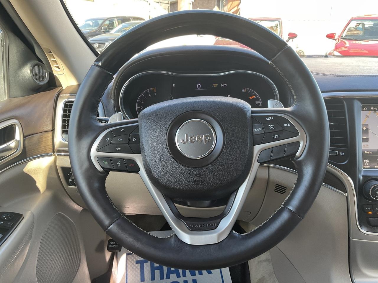 2017 Jeep Grand Cherokee Overland 4WD - LEATHER! NAV! BACK-UP CAM! PANO ROO Photo