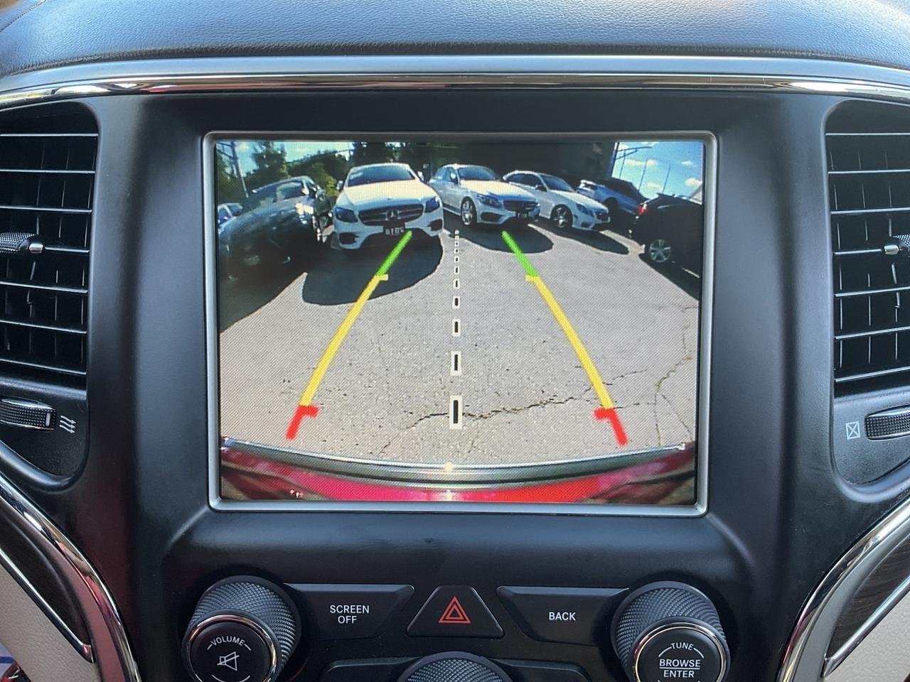 2017 Jeep Grand Cherokee Overland 4WD - LEATHER! NAV! BACK-UP CAM! PANO ROO Photo