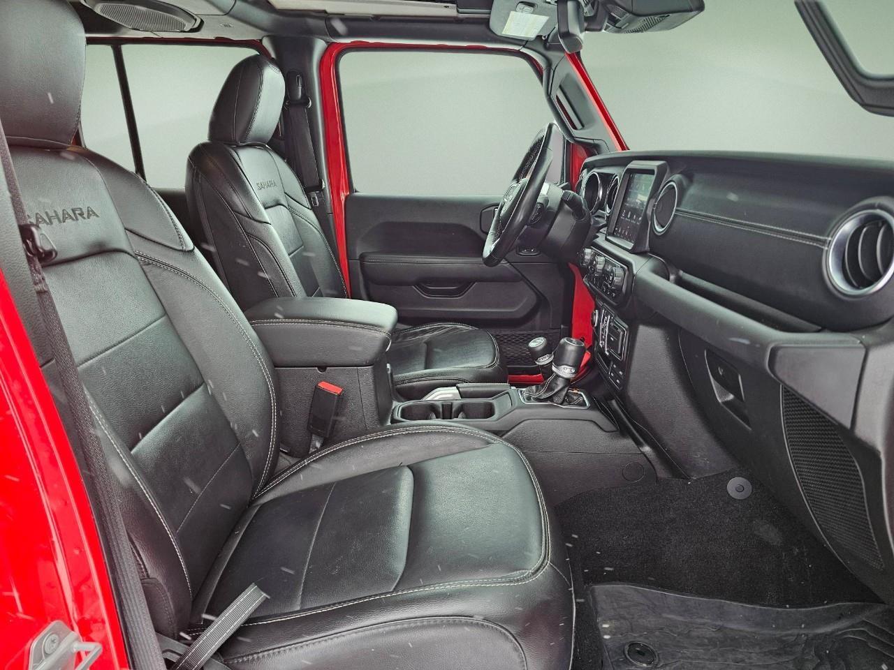 2021 Jeep WRANGLER UNLIMITED Sahara 4dr 4x4 Photo