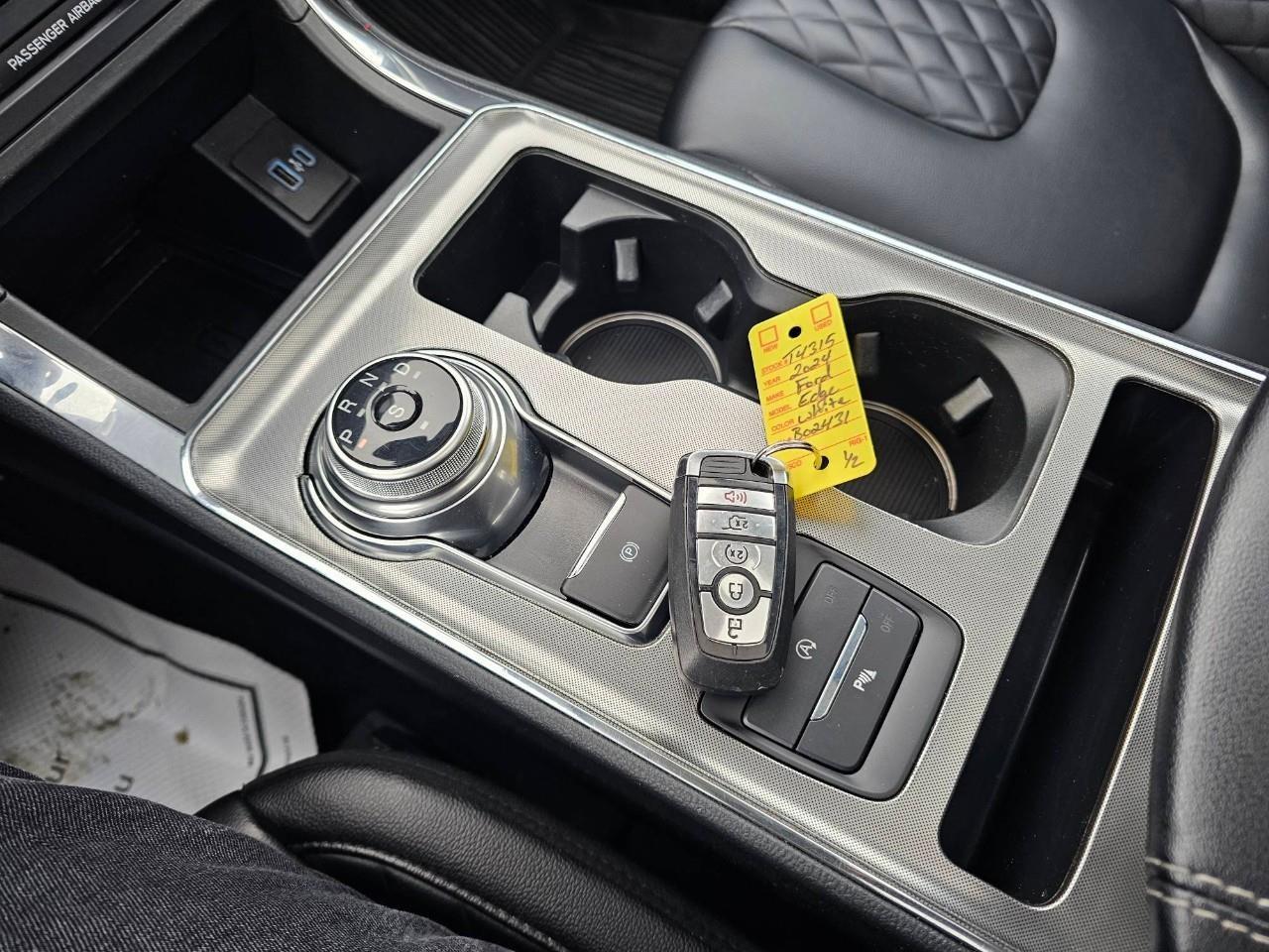 2024 Ford Edge TITANIUM 4DR ALL-WHEEL DRIVE Photo
