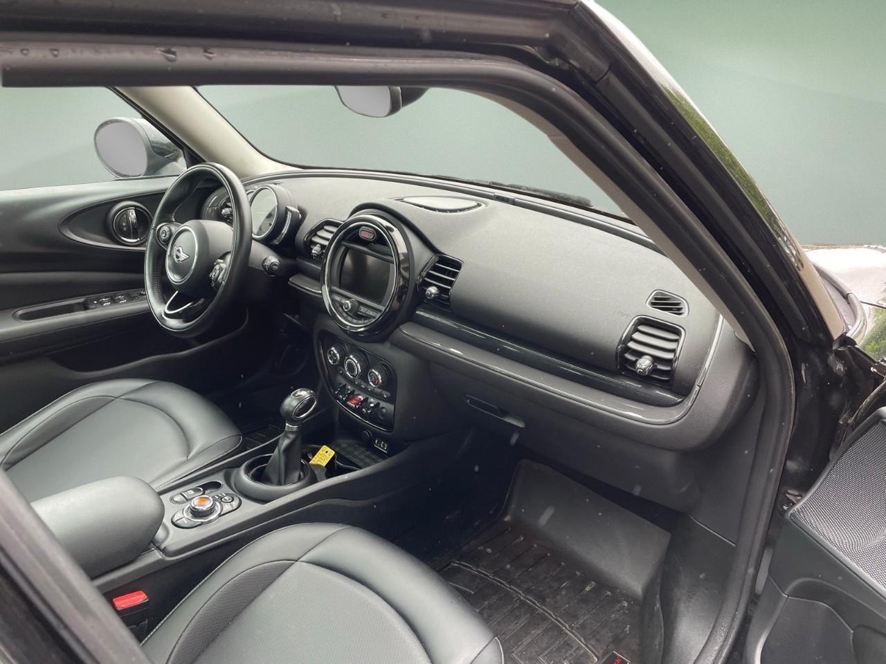 2018 MINI Clubman Cooper 4dr ALL4 Photo
