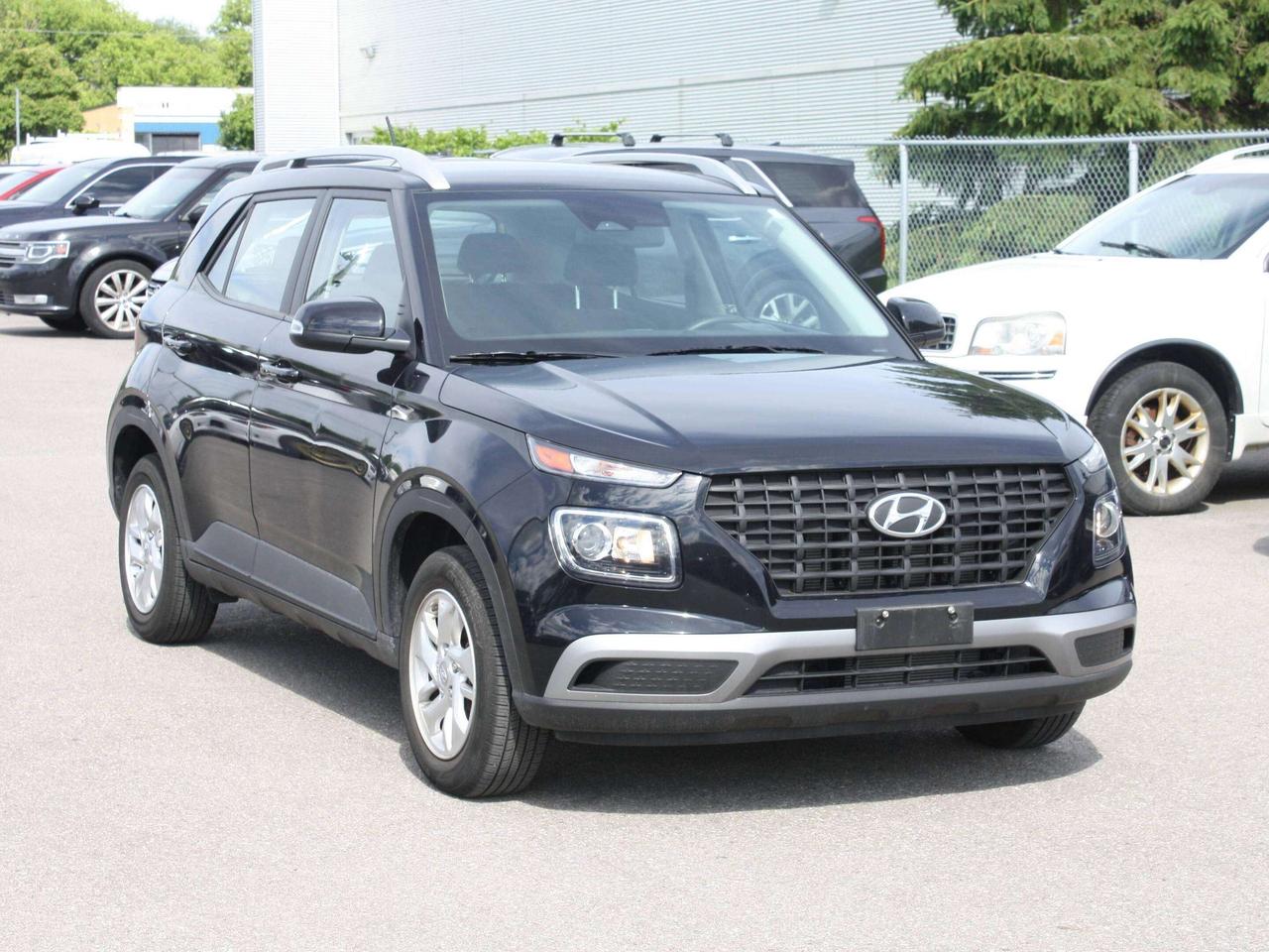 2025 Hyundai Venue Preferred IVT Photo2