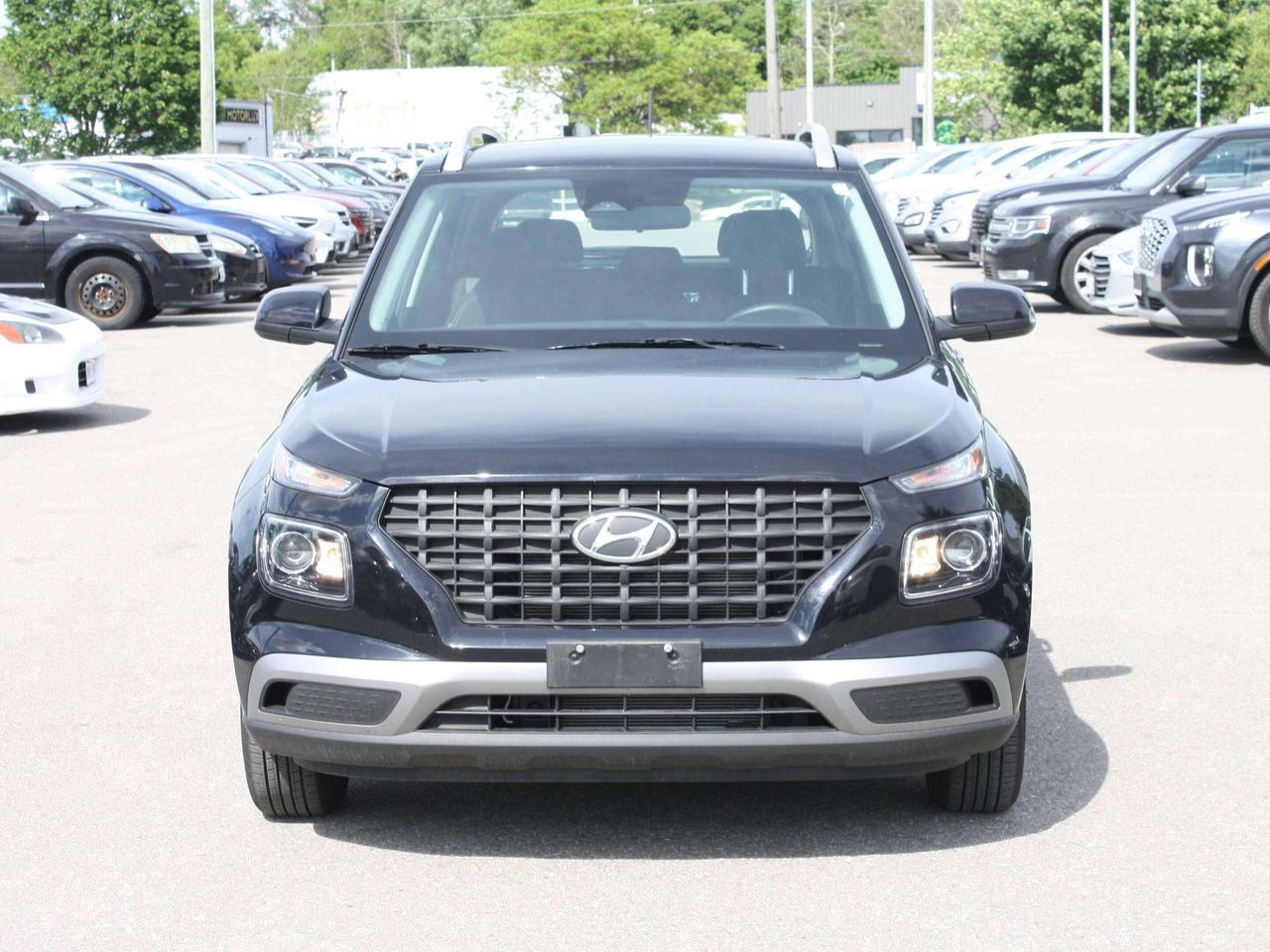 2025 Hyundai Venue Preferred IVT Photo