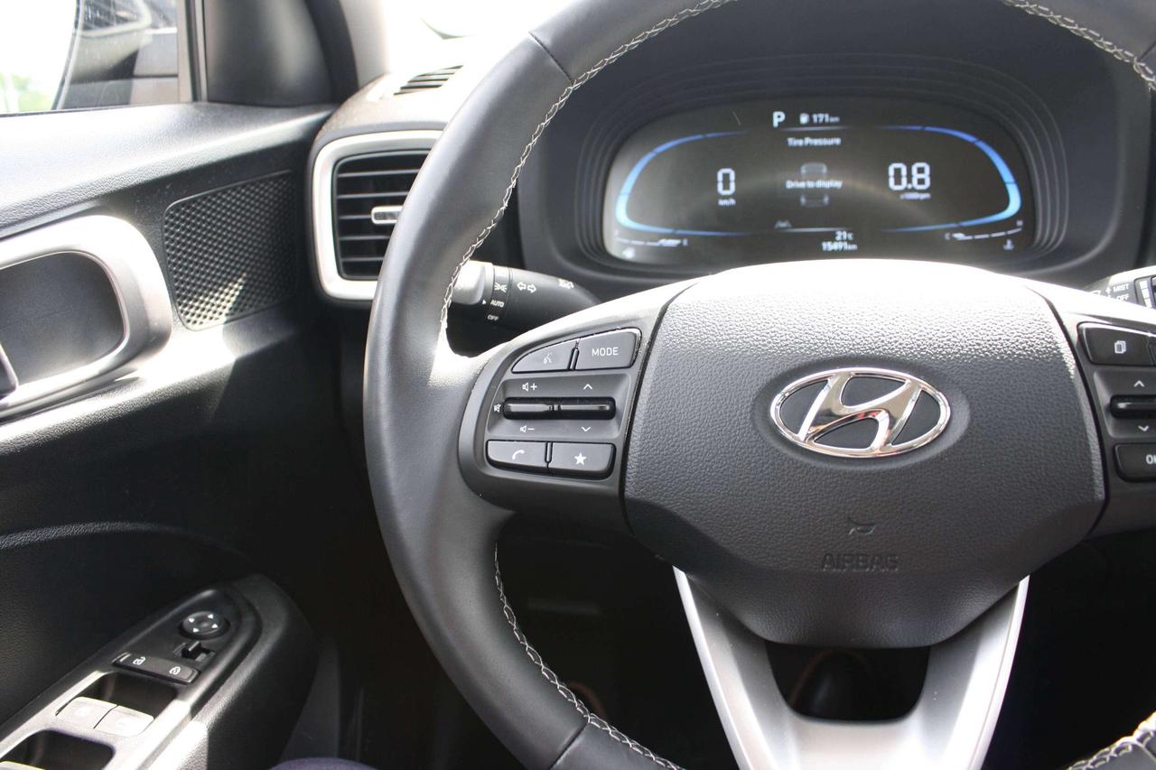 2025 Hyundai Venue Preferred IVT Photo