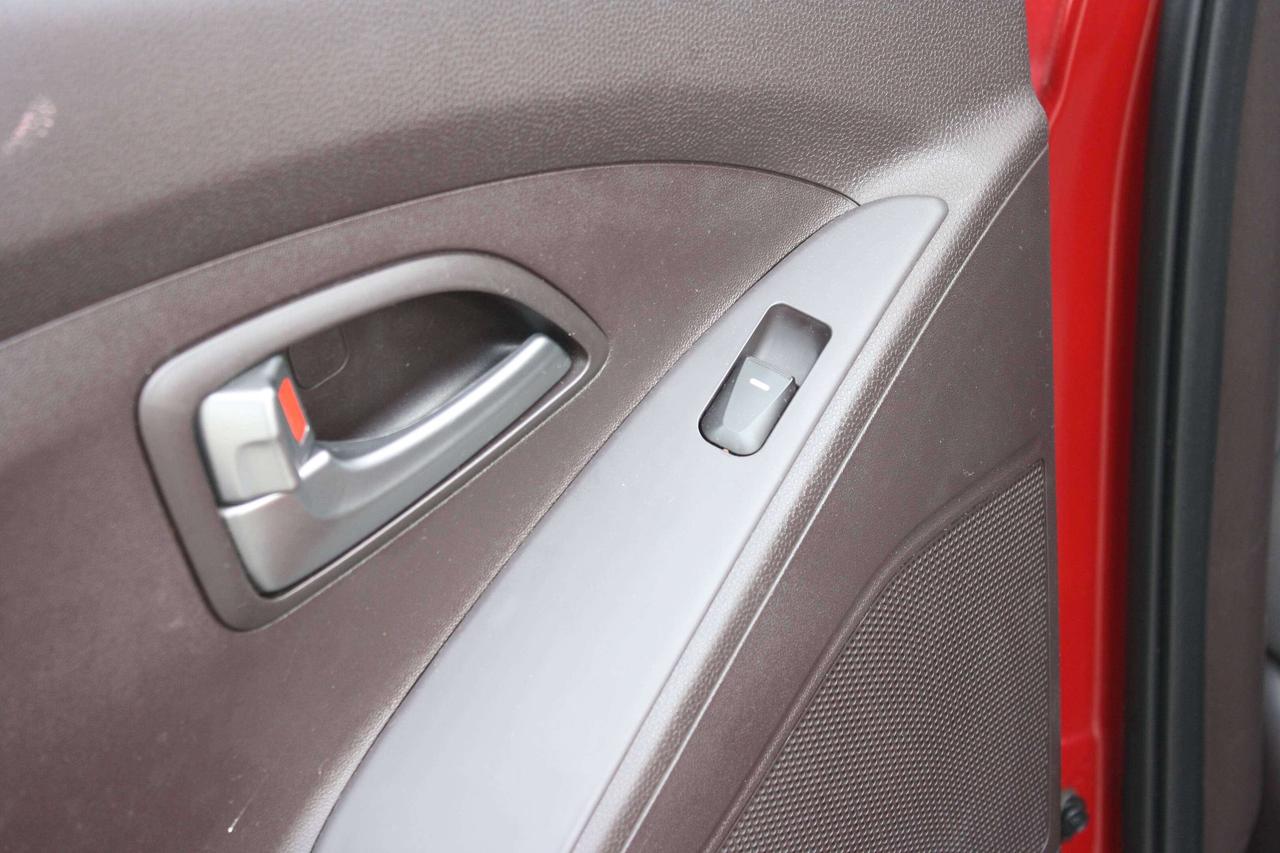2015 Hyundai Tucson FWD 4DR AUTO GL Photo